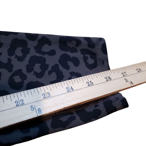 Abercrombie & Fitch Grey & Black Leopard Cheetah Print Leggings Tights Small - Picture 7 of 7